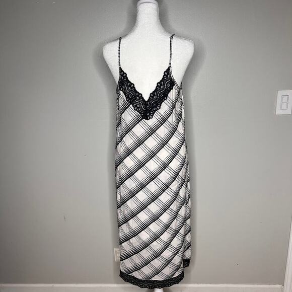 Paige Black + White Slip Dress Lace Trim Adjustable Spaghetti Straps Size Small - Picture 6 of 12
